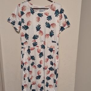Nenona white pineapple shift dress size medium NWT